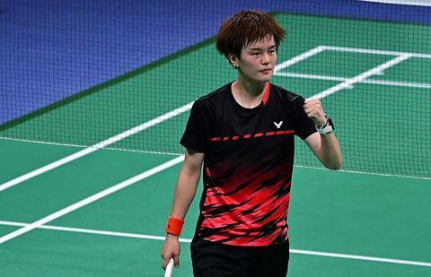 这两条线索 这两条线索