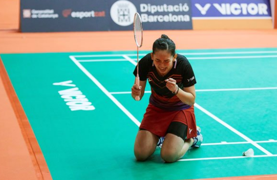 在首回合比 在首回合比