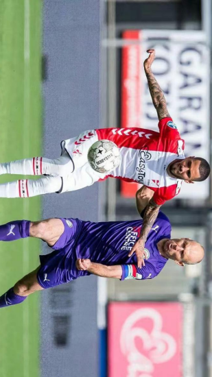 键比赛中的 键比赛中的